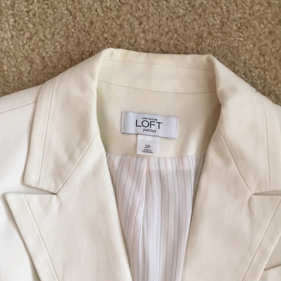 Cream blazer from Ann Taylor Loft - Picture 2 of 4